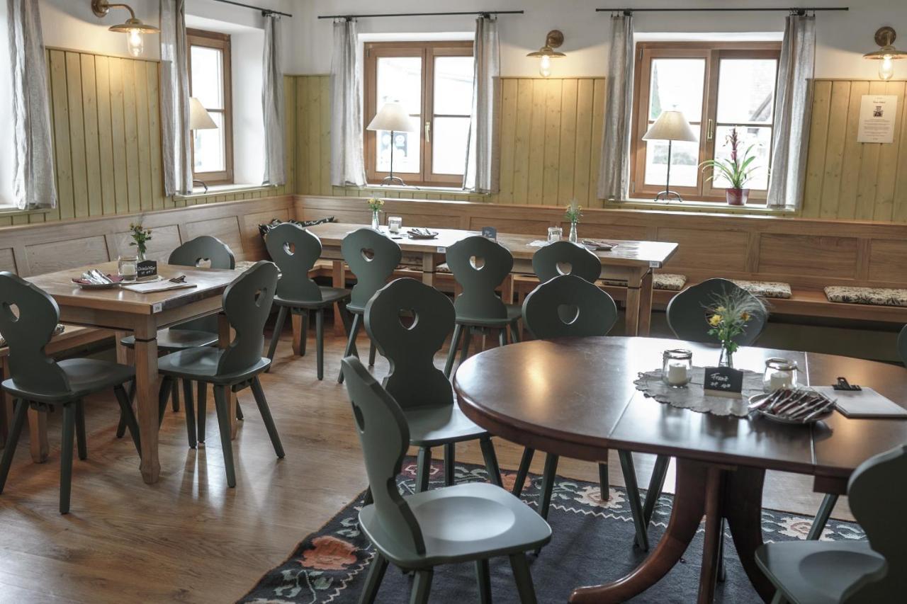 Kastanienhof Pfettrach Hotell Altdorf  Eksteriør bilde